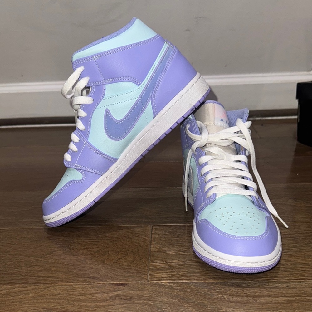 air jordan 1 mids ‘purple pulse’